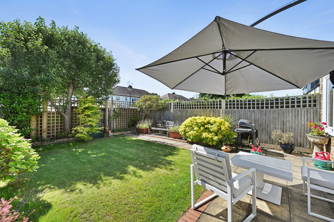 4 bed semi-detached house for sale in Kingsley Avenue, Ealing, London, W13  - Property Image 2