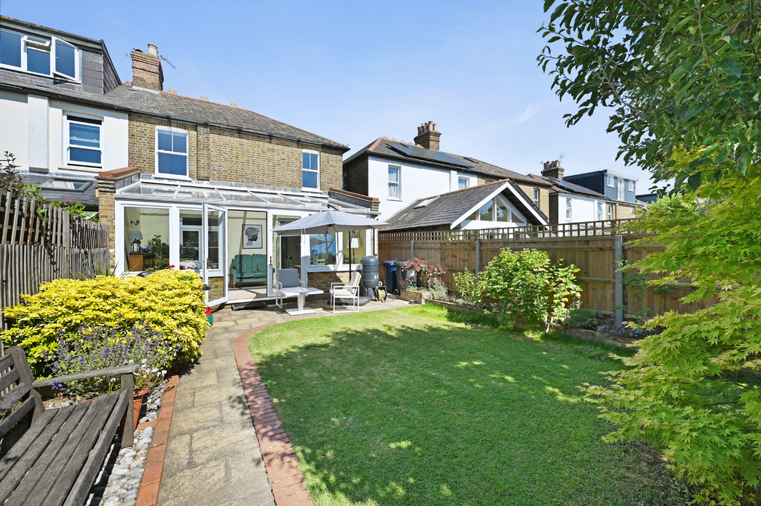 4 bed semi-detached house for sale in Kingsley Avenue, Ealing, London, W13  - Property Image 3