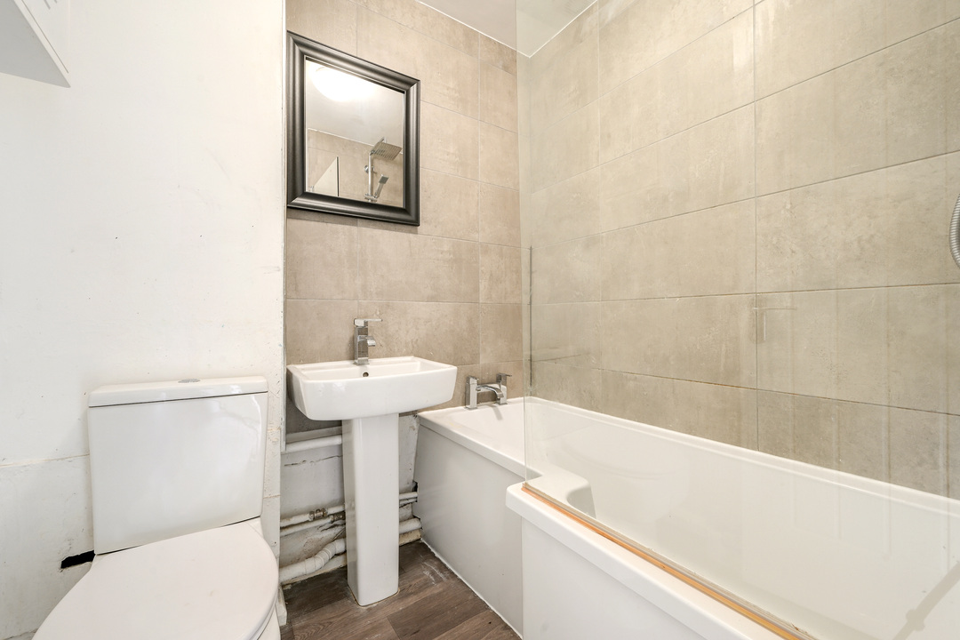 3 bed terraced house to rent in North Road, Ealing, London, W5  - Property Image 5