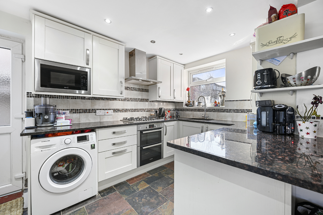 3 bed semi-detached house for sale in Harp Road, Hanwell, London, W7  - Property Image 3