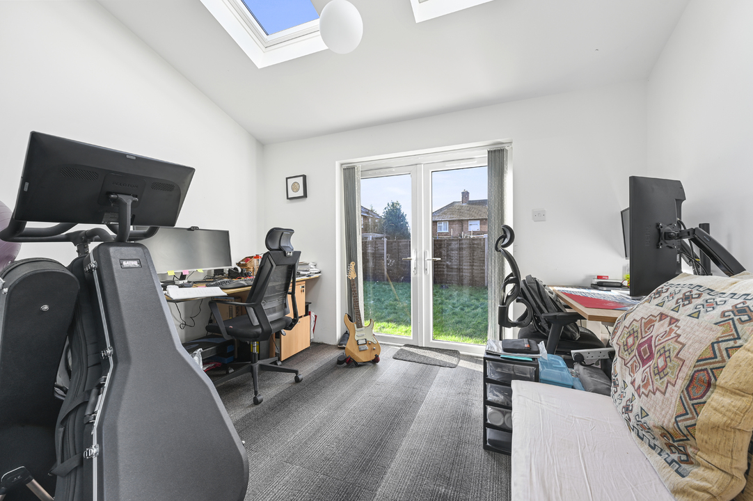 3 bed semi-detached house for sale in Harp Road, Hanwell, London, W7  - Property Image 12