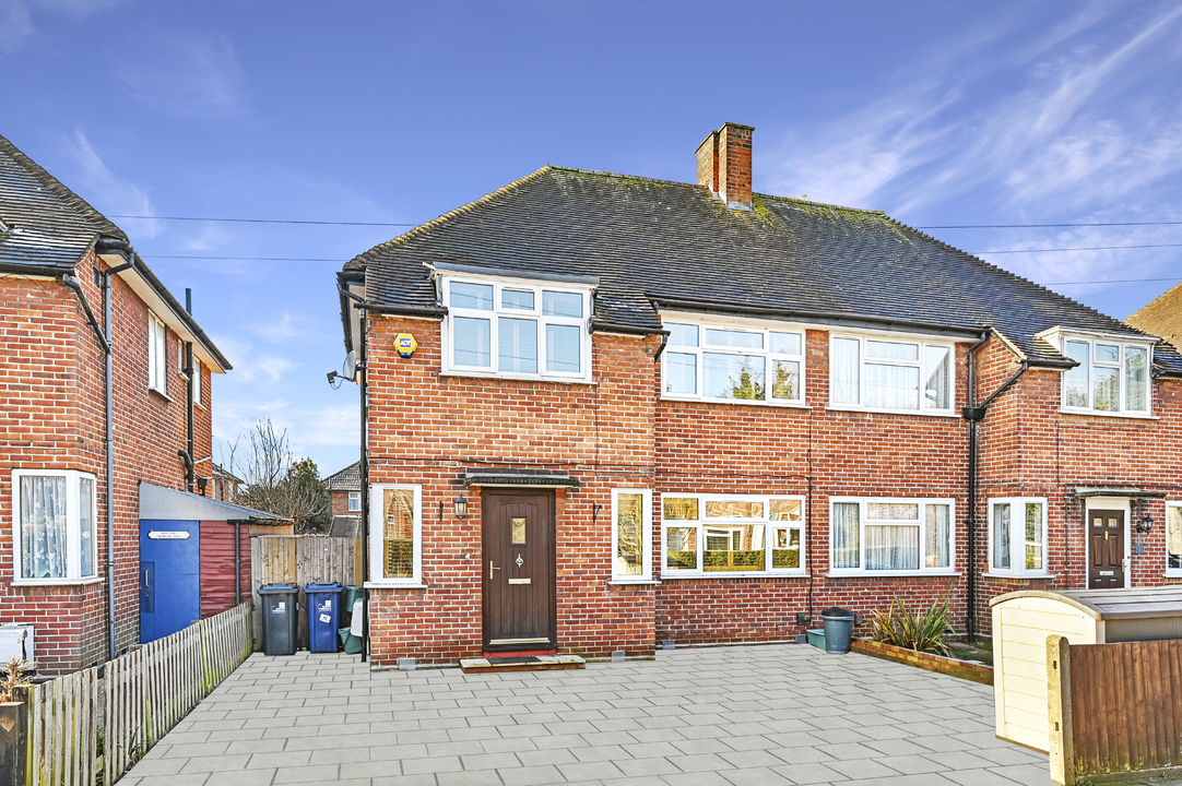 3 bed semi-detached house for sale in Harp Road, Hanwell, London, W7 - Property Image 1