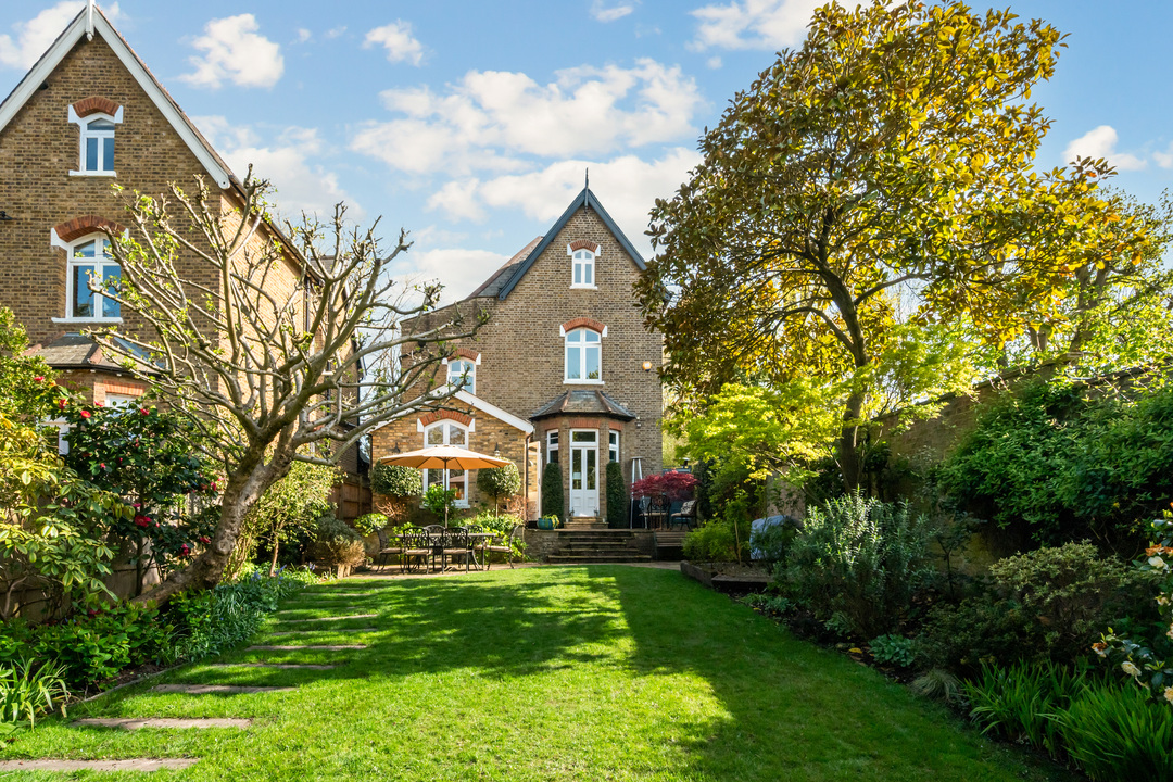 5 bed detached house for sale in Victoria Road, Ealing, London, W5 - Property Image 1