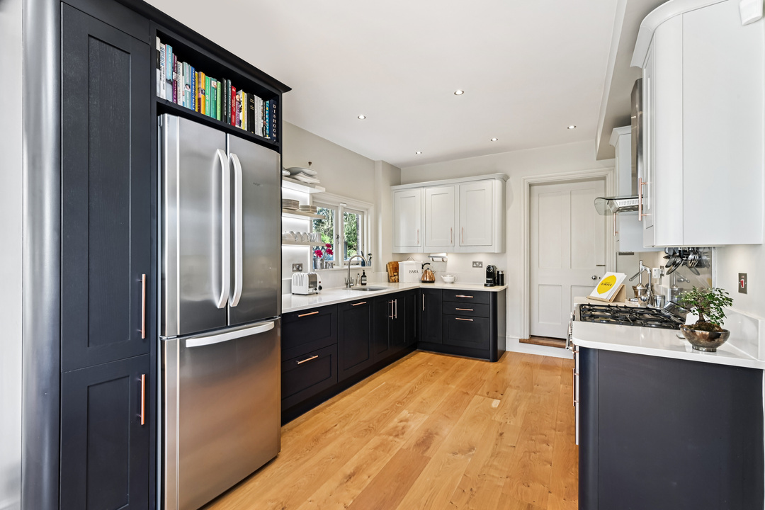 5 bed detached house for sale in Victoria Road, Ealing, London, W5  - Property Image 9