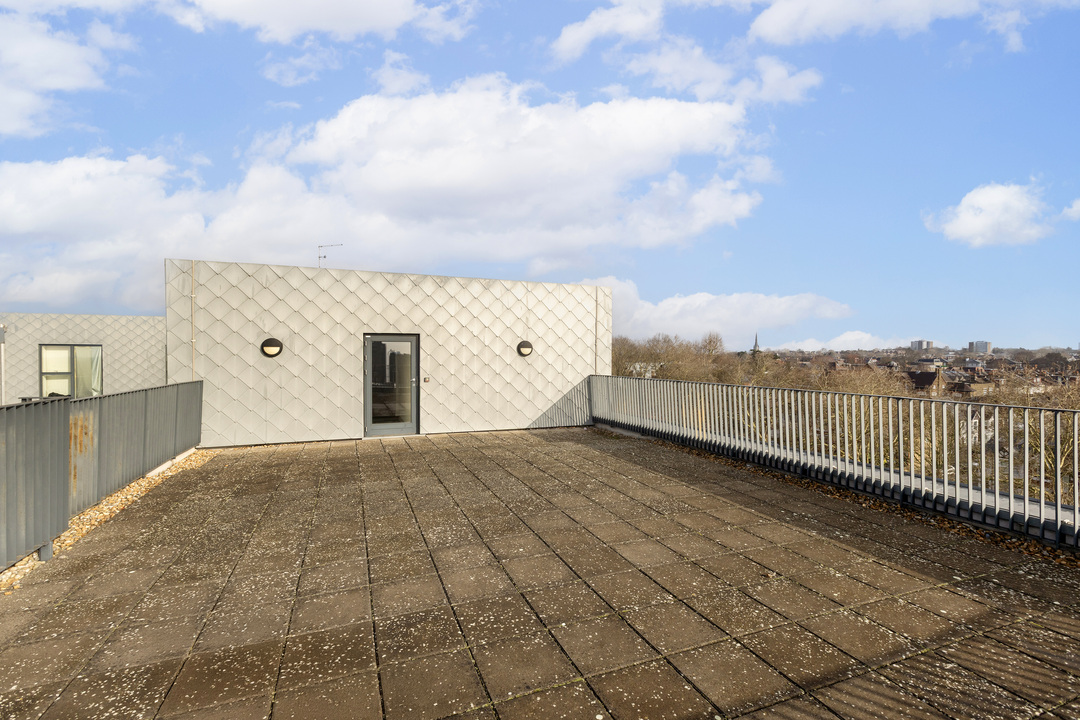 1 bed apartment for sale in Valley House, Manor Road, Ealing, London, W13  - Property Image 10