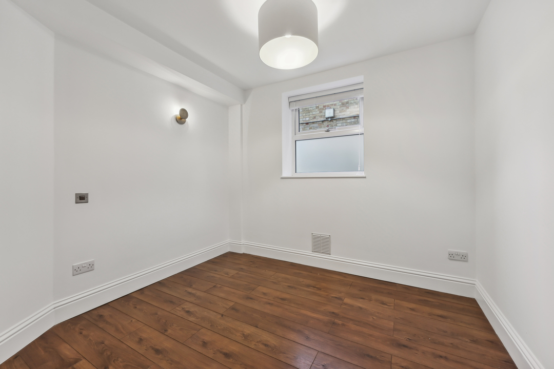 3 bed apartment to rent in Windsor Road, Ealing, London, W5  - Property Image 16