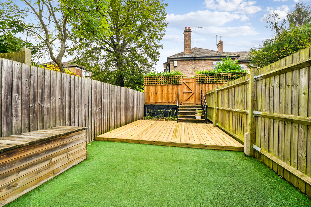 3 bed apartment to rent in Windsor Road, Ealing, London, W5  - Property Image 3