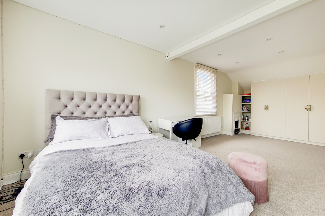 6 bed detached house to rent in Eaton Rise, Ealing, London, W5  - Property Image 11