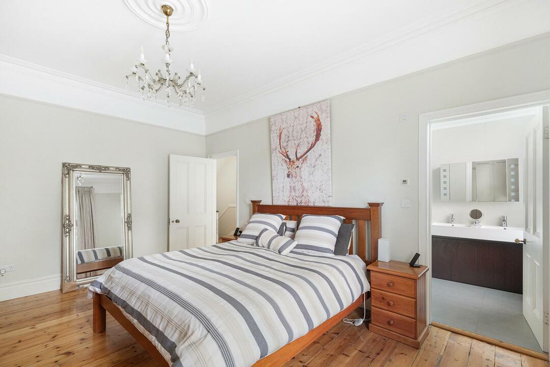 6 bed detached house to rent in Eaton Rise, Ealing, London, W5  - Property Image 16