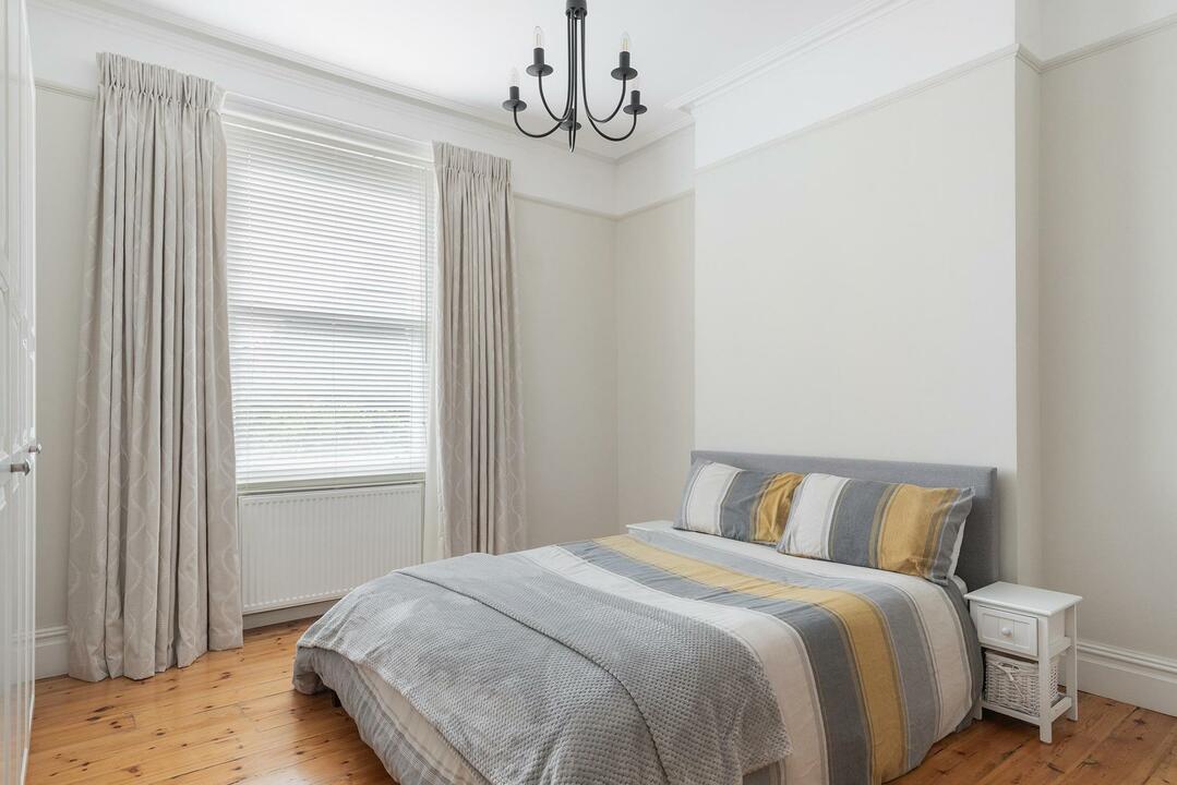 6 bed detached house to rent in Eaton Rise, Ealing, London, W5  - Property Image 20