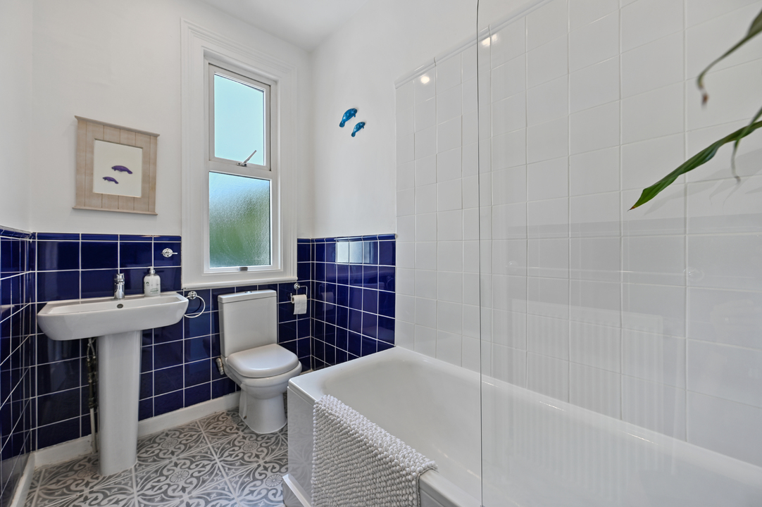 3 bed apartment for sale in Waldegrave Road, Ealing, London, W5  - Property Image 6