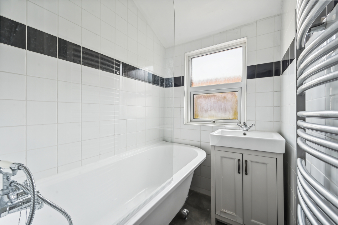 5 bed semi-detached house to rent in Lynton Avenue, Ealing, London, W13  - Property Image 7