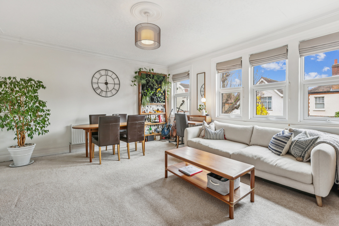 2 bed apartment for sale in Balfour Avenue, Hanwell, London, W7  - Property Image 1