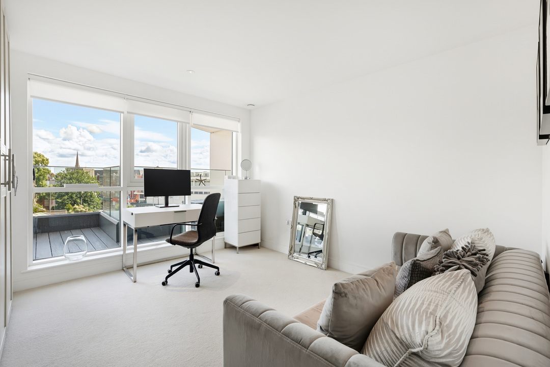 2 bed apartment for sale in Quartz House, Dickens Yard, Ealing, London, W5  - Property Image 4