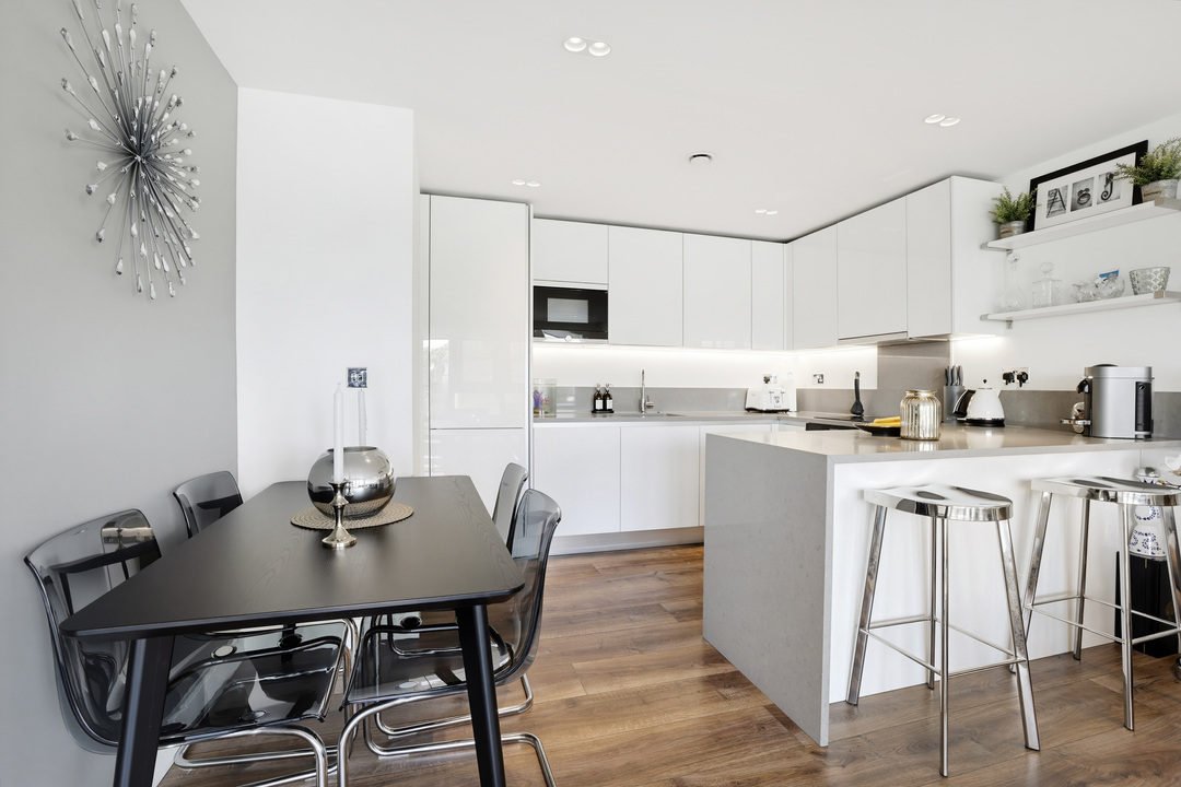 2 bed apartment for sale in Quartz House, Dickens Yard, Ealing, London, W5 - Property Image 1