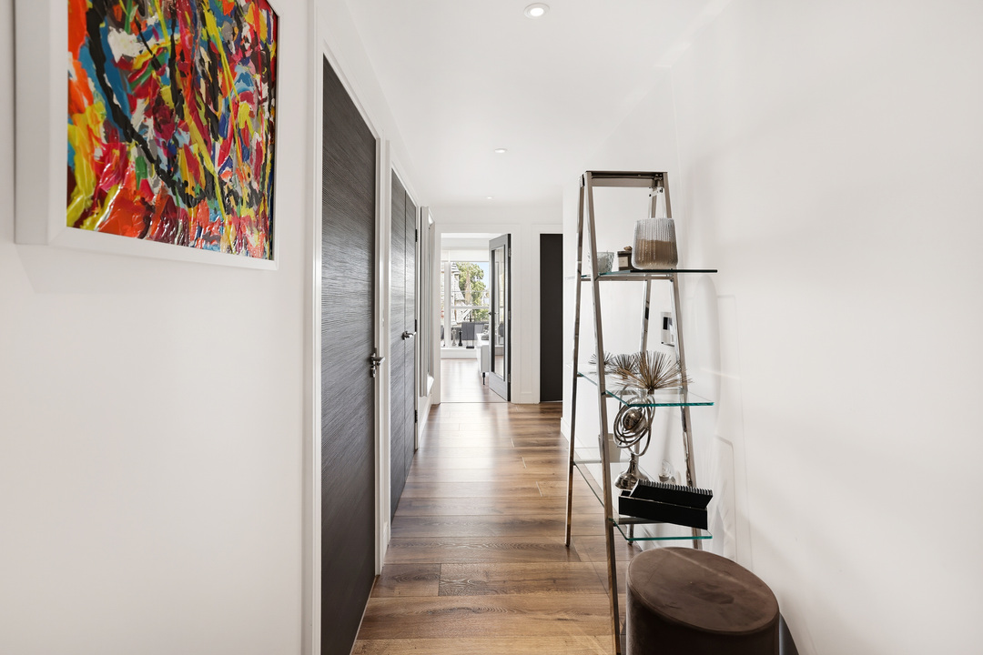2 bed apartment for sale in Quartz House, Dickens Yard, Ealing, London, W5  - Property Image 9