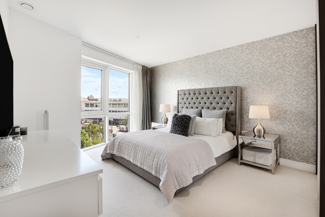 2 bed apartment for sale in Quartz House, Dickens Yard, Ealing, London, W5  - Property Image 3