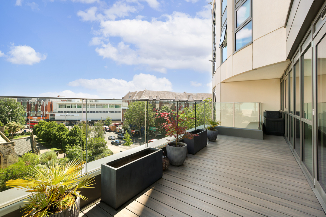 2 bed apartment for sale in Quartz House, Dickens Yard, Ealing, London, W5  - Property Image 15