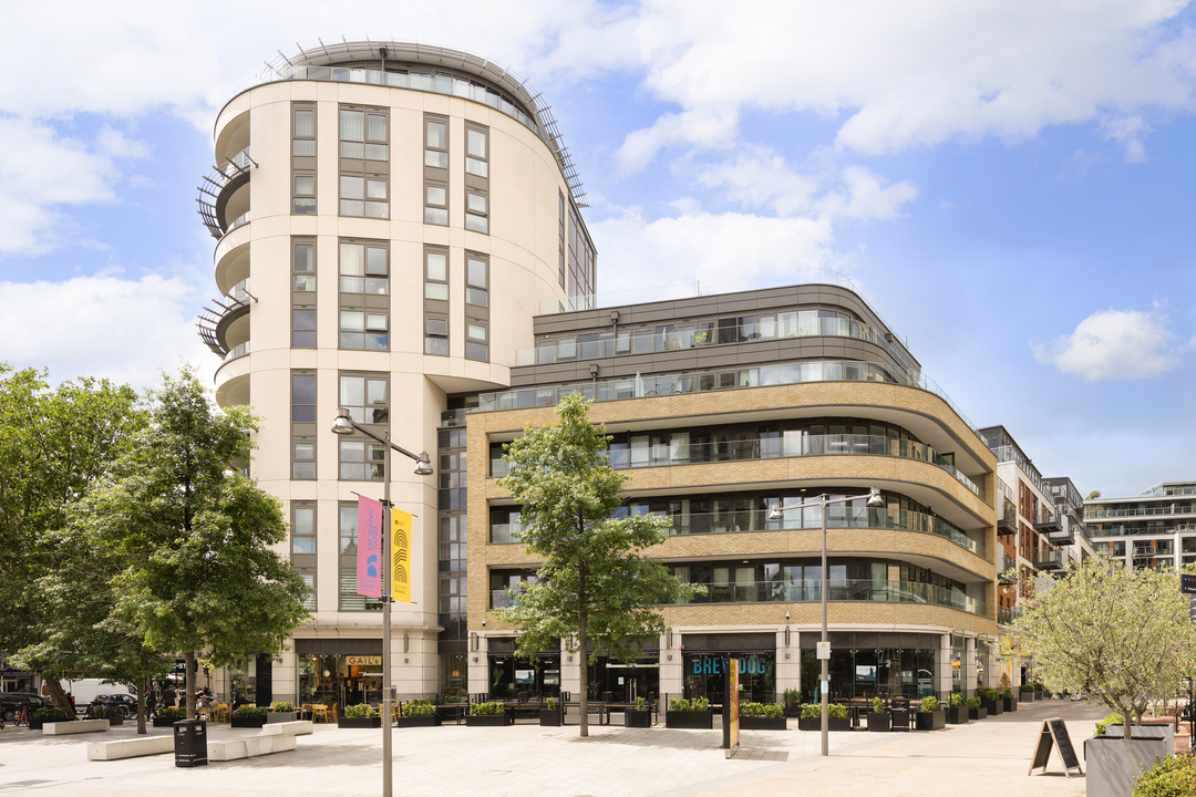 2 bed apartment for sale in Quartz House, Dickens Yard, Ealing, London, W5 - Property Image 1