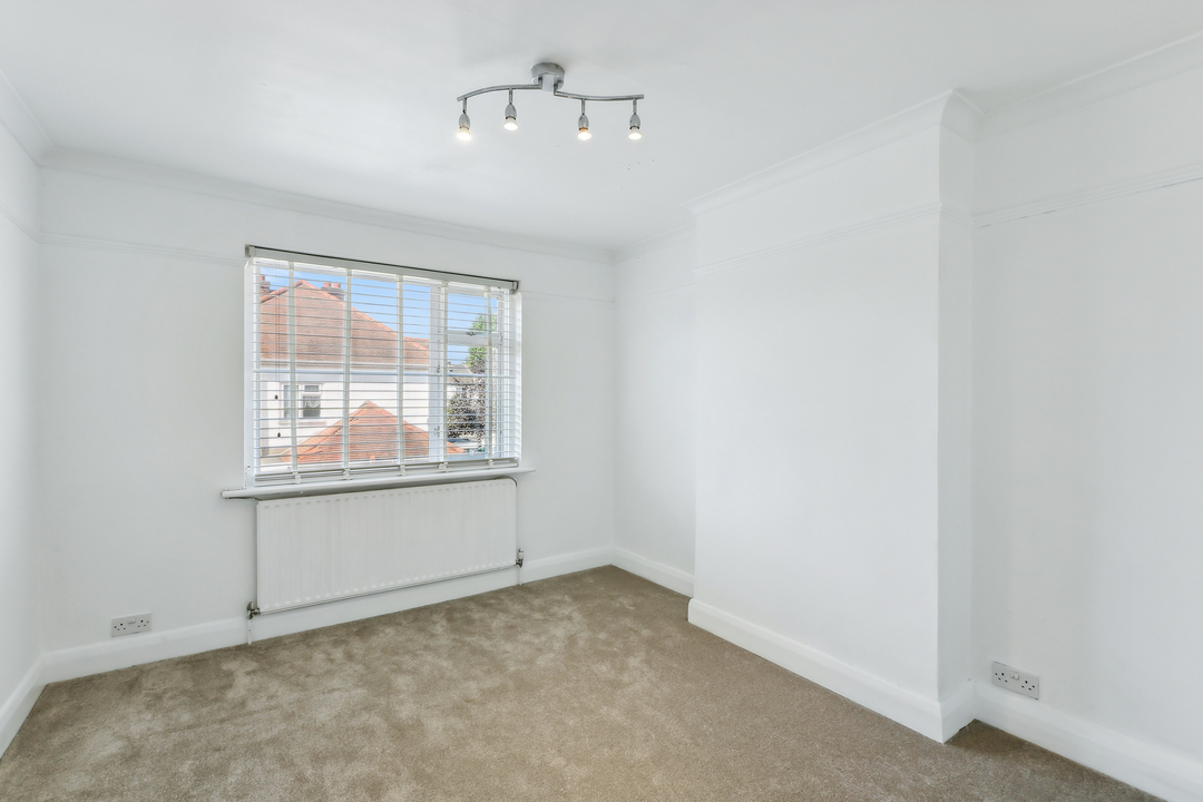 3 bed terraced house to rent in Burnham Way, Ealing, Northfields, London, W13  - Property Image 8