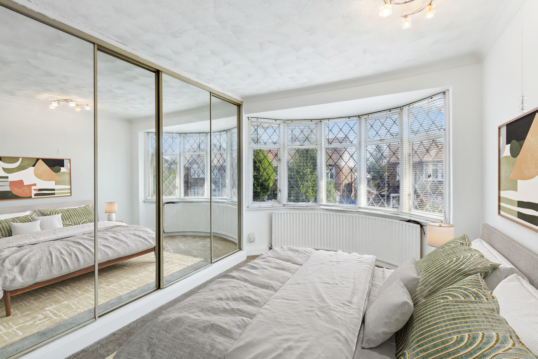 3 bed terraced house to rent in Burnham Way, Ealing, Northfields, London, W13  - Property Image 5