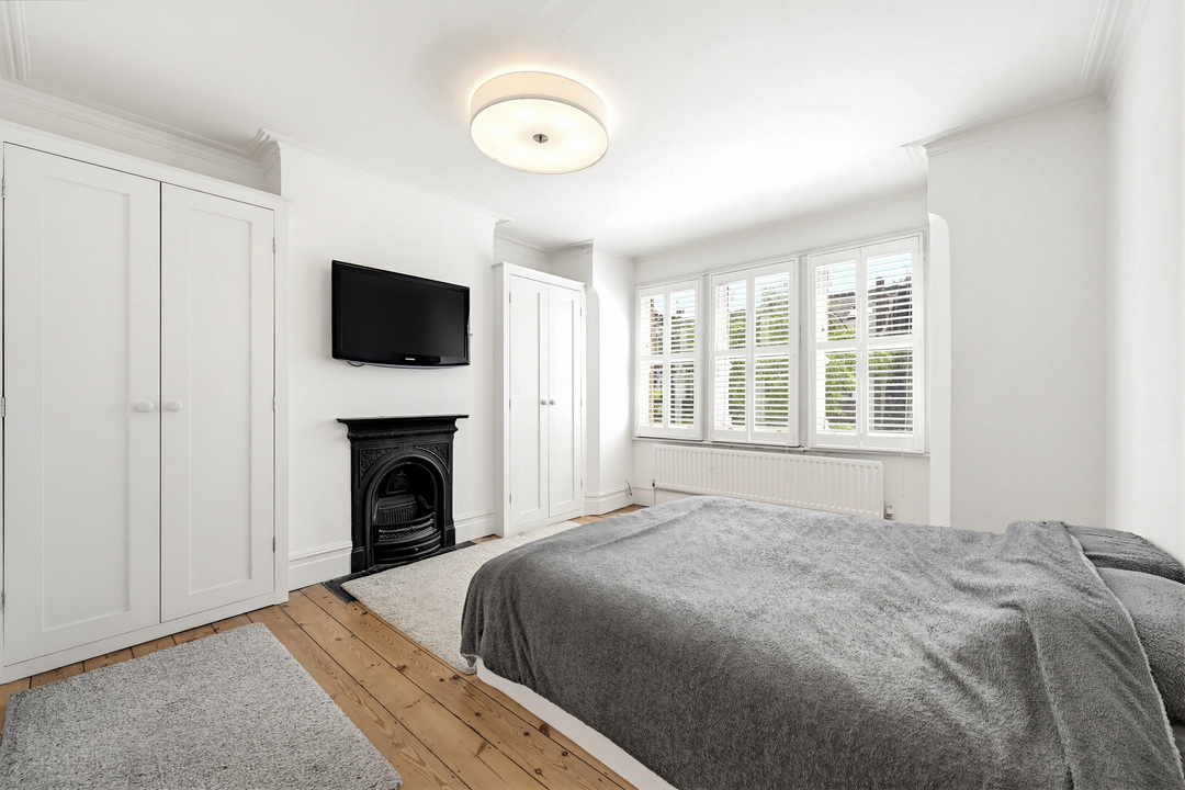 4 bed terraced house for sale in Cowper Road, Hanwell, London, W7  - Property Image 9