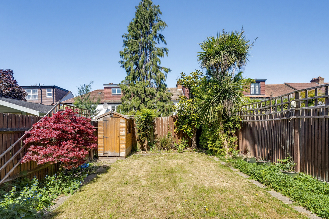4 bed terraced house for sale in Cowper Road, Hanwell, London, W7  - Property Image 11
