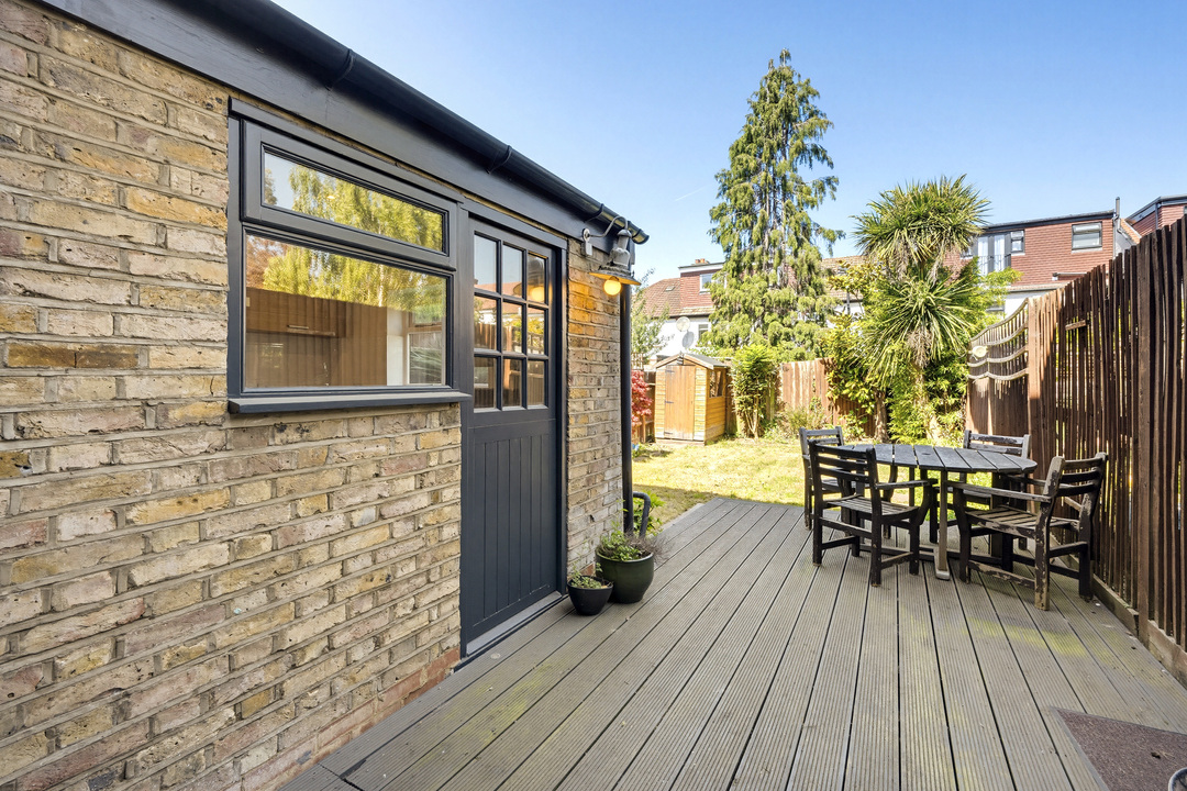 4 bed terraced house for sale in Cowper Road, Hanwell, London, W7  - Property Image 14