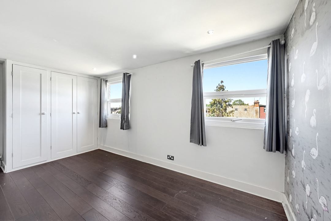4 bed terraced house for sale in Cowper Road, Hanwell, London, W7  - Property Image 15