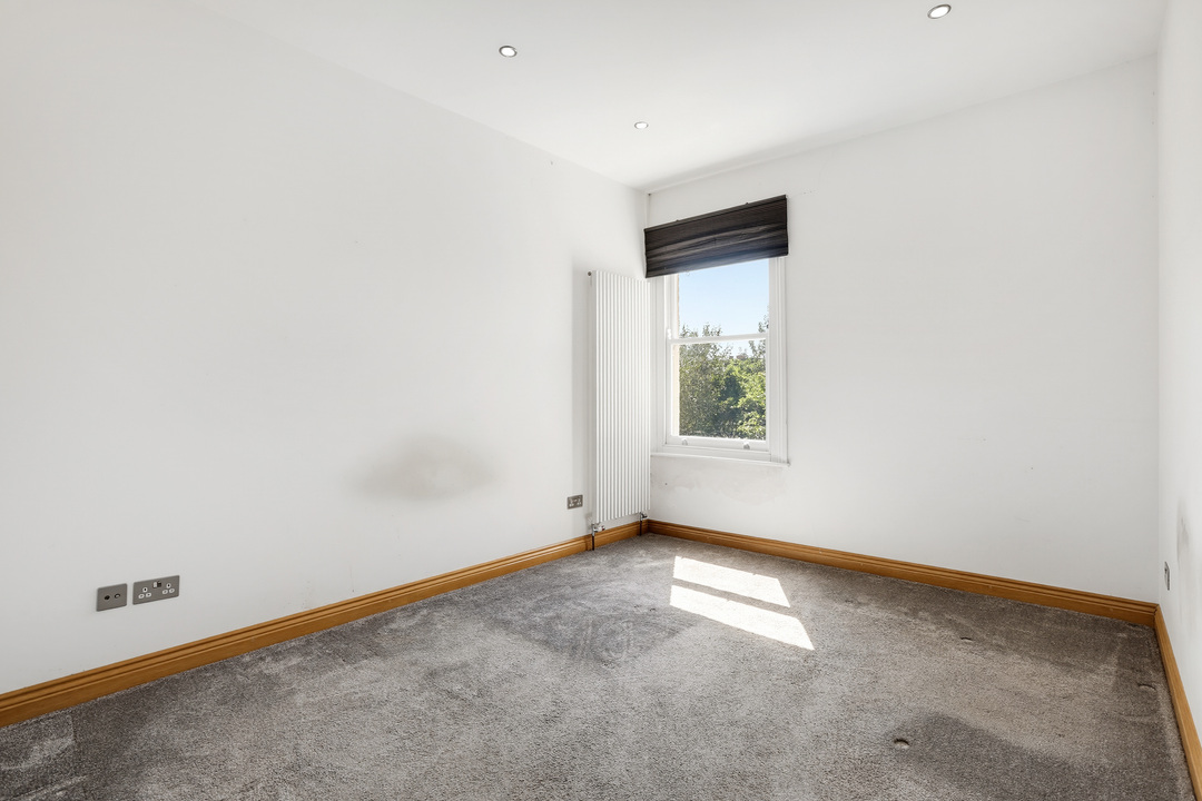 5 bed semi-detached house for sale in Waldeck Road, Ealing, London, W13  - Property Image 7