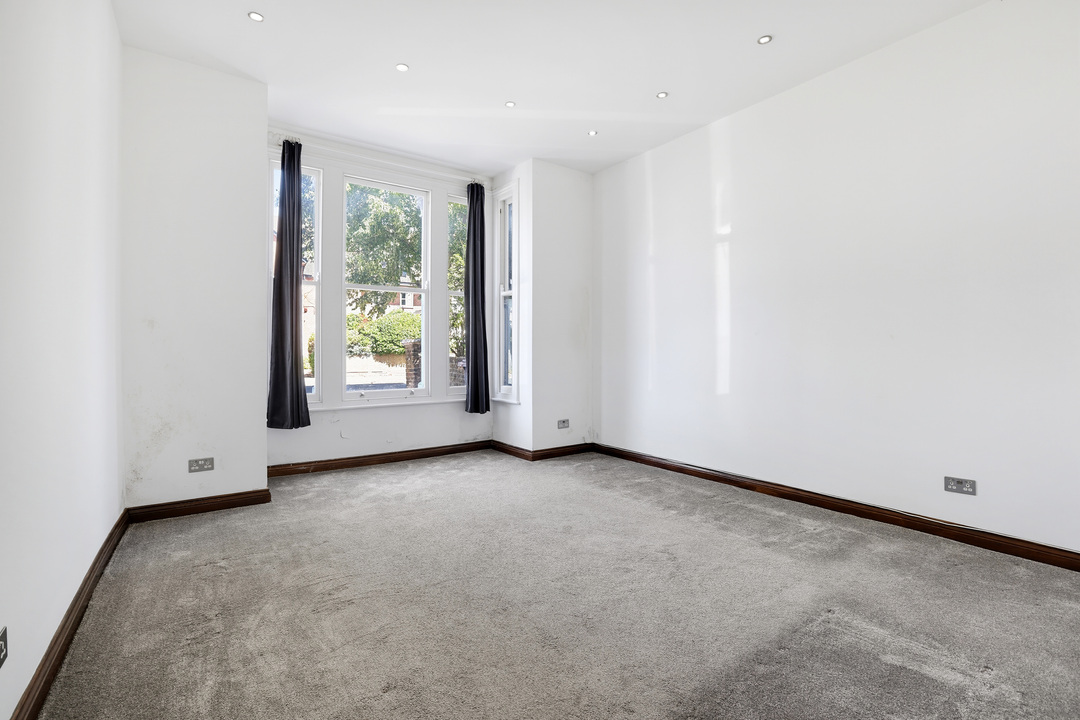 5 bed semi-detached house for sale in Waldeck Road, Ealing, London, W13  - Property Image 16