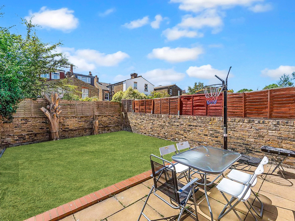 5 bed semi-detached house for sale in Waldeck Road, Ealing, London, W13  - Property Image 4