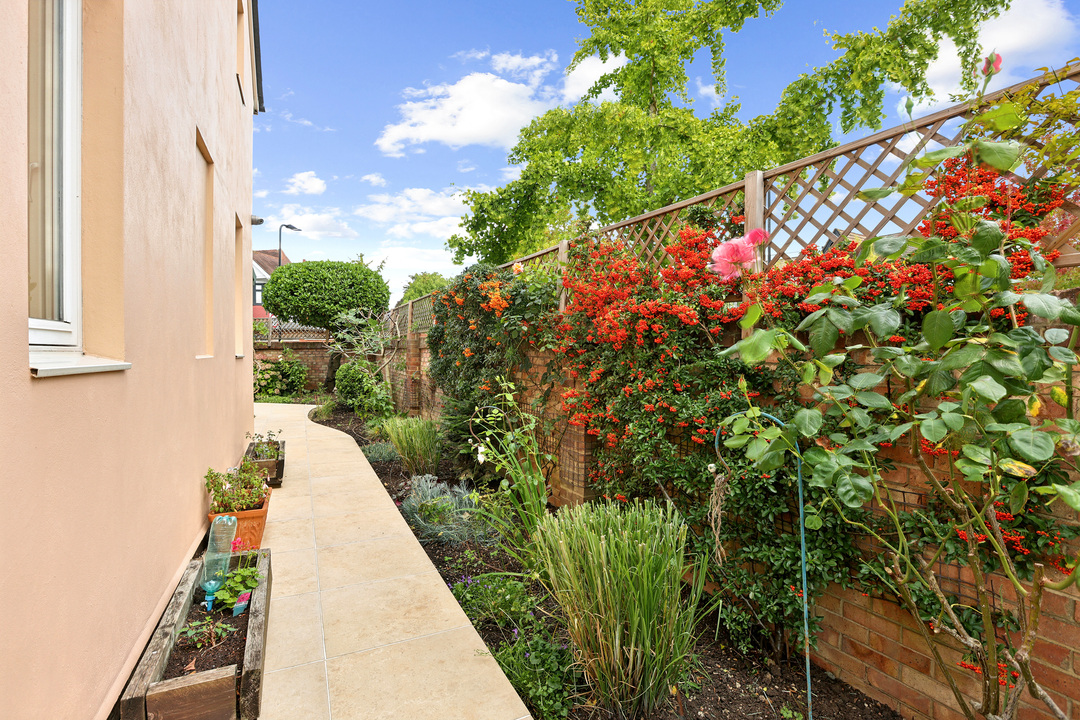 4 bed detached house for sale in Picton Court, Highview Road, London, W13  - Property Image 22