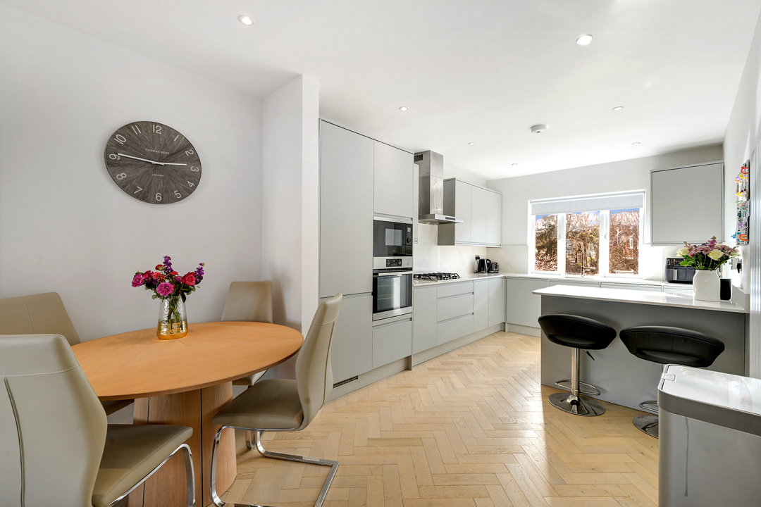 3 bed apartment for sale in Castlebar Park, Ealing, London, W5  - Property Image 1