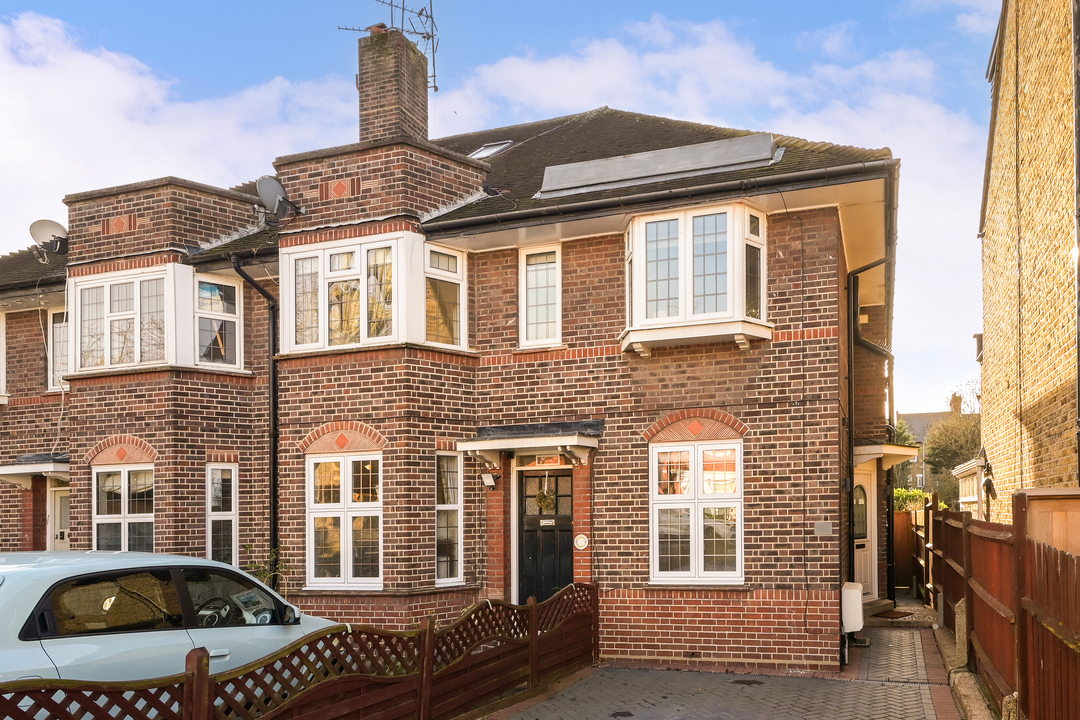 3 bed apartment for sale in Castlebar Park, Ealing, London, W5  - Property Image 6