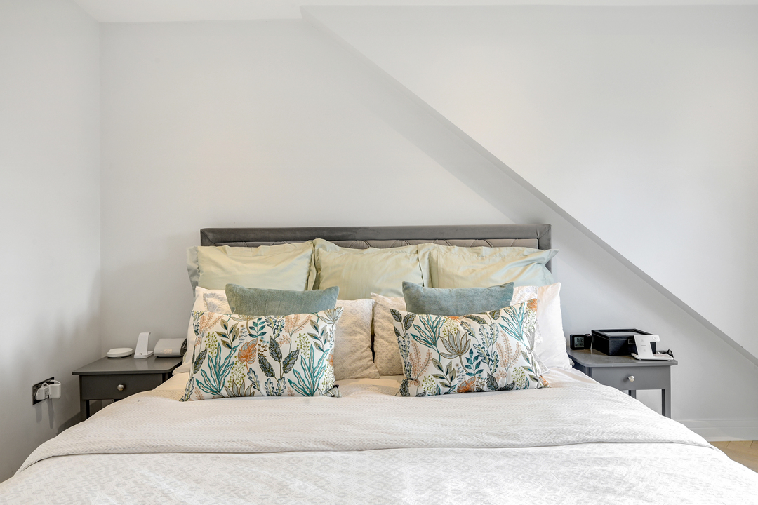 3 bed apartment for sale in Castlebar Park, Ealing, London, W5  - Property Image 12