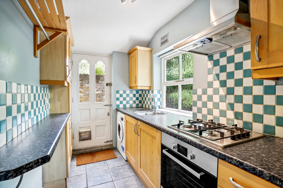 1 bed apartment for sale in Castlebar Hill, Ealing, London, W5  - Property Image 6