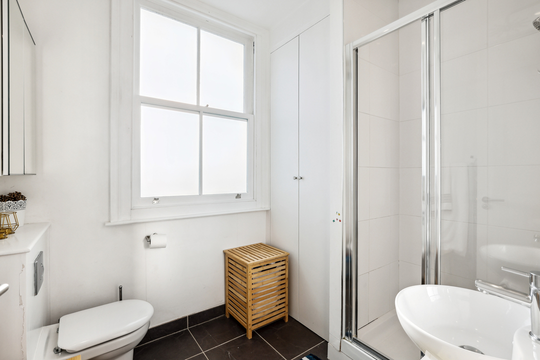 2 bed terraced house for sale in The Park, Ealing, London, W5  - Property Image 13