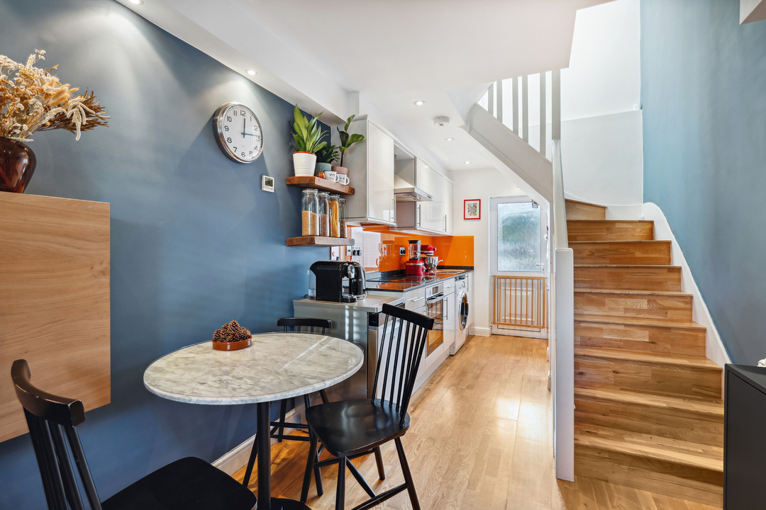 2 bed terraced house for sale in The Park, Ealing, London, W5  - Property Image 11