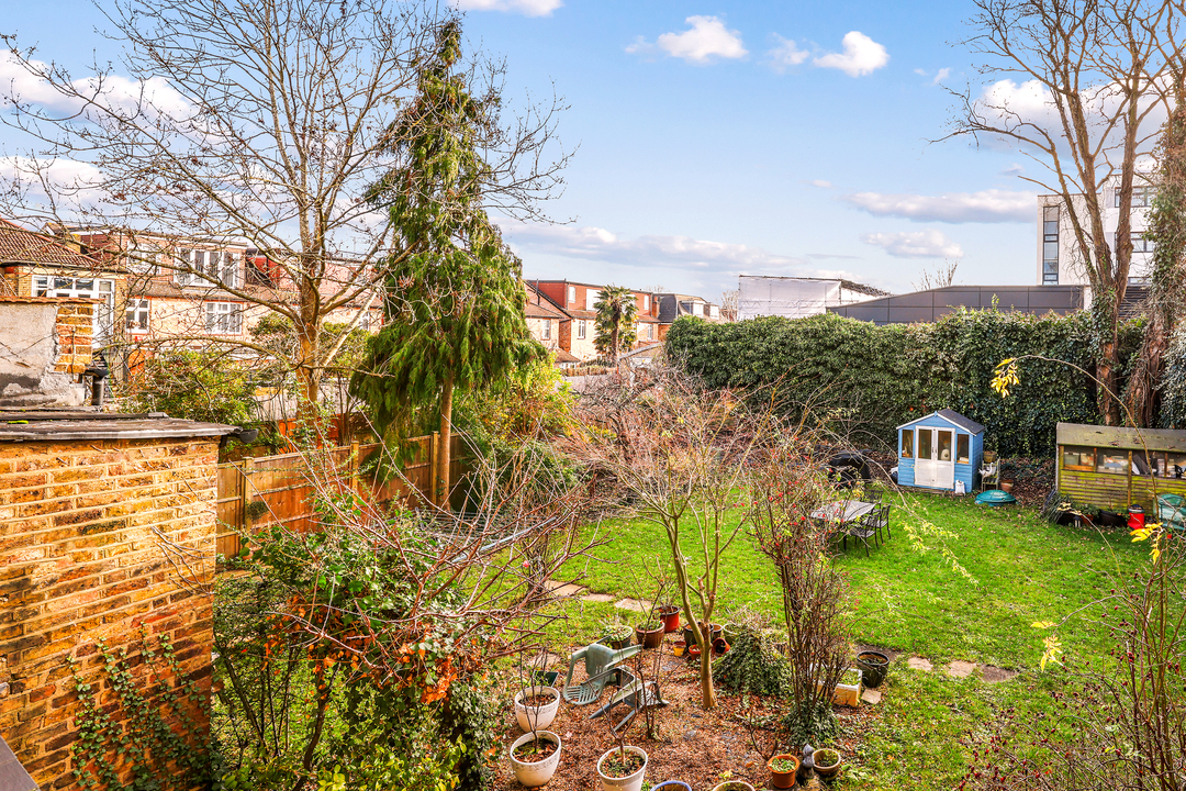2 bed terraced house for sale in The Park, Ealing, London, W5  - Property Image 6