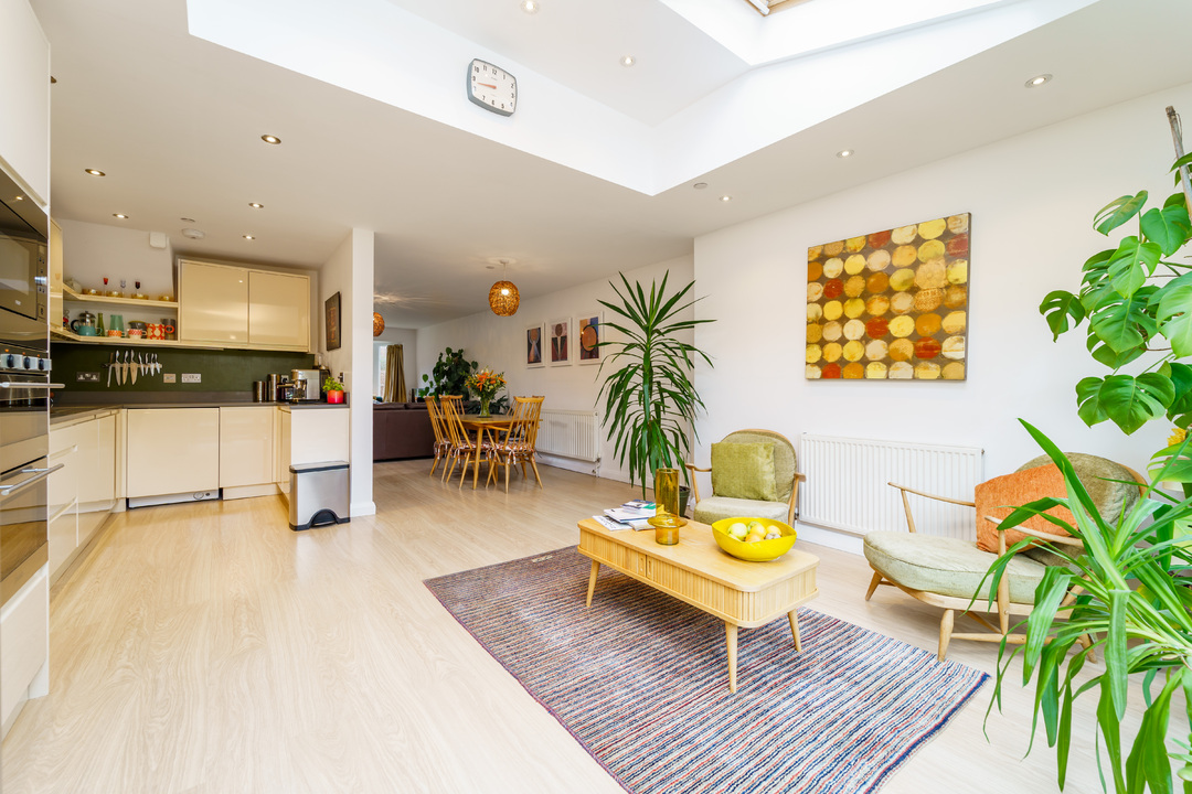 4 bed terraced house for sale in Oakley Close, Church Road, Hanwell, London, W7  - Property Image 8