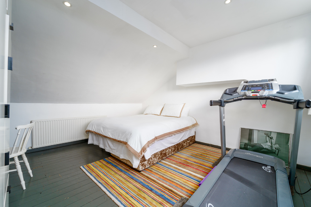 4 bed terraced house for sale in Oakley Close, Church Road, Hanwell, London, W7  - Property Image 19