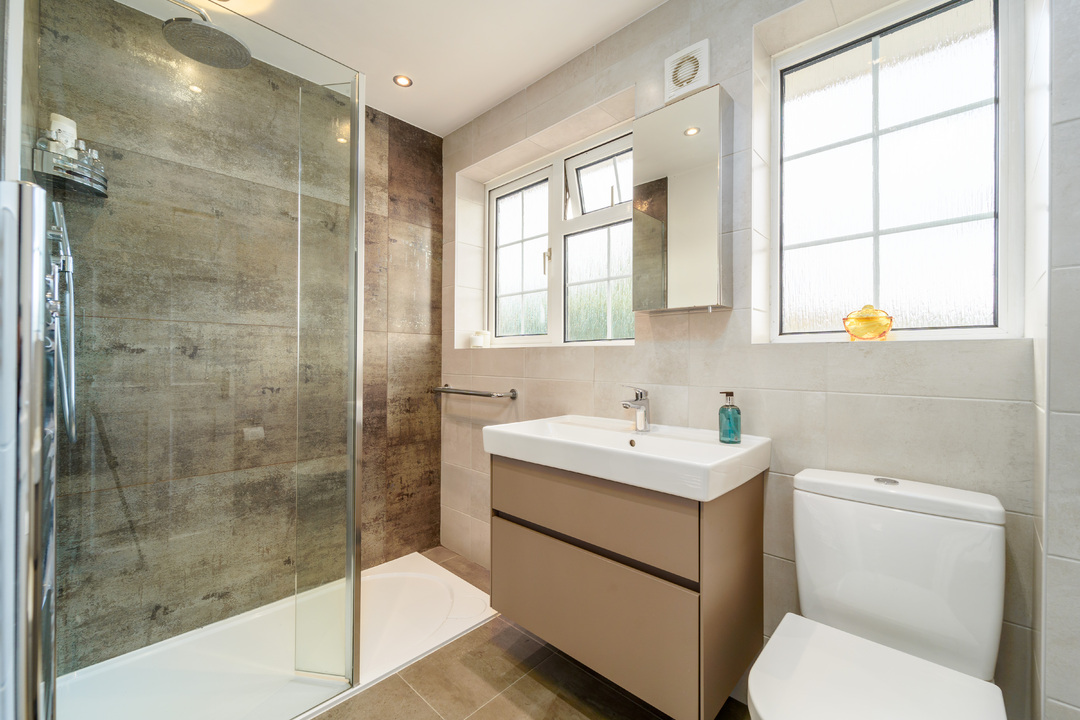 4 bed terraced house for sale in Oakley Close, Church Road, Hanwell, London, W7  - Property Image 18