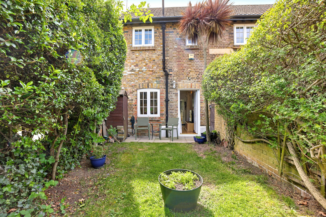 2 bed terraced house for sale in Rochester Mews, Little Ealing Lane, Ealing, London, W5  - Property Image 6