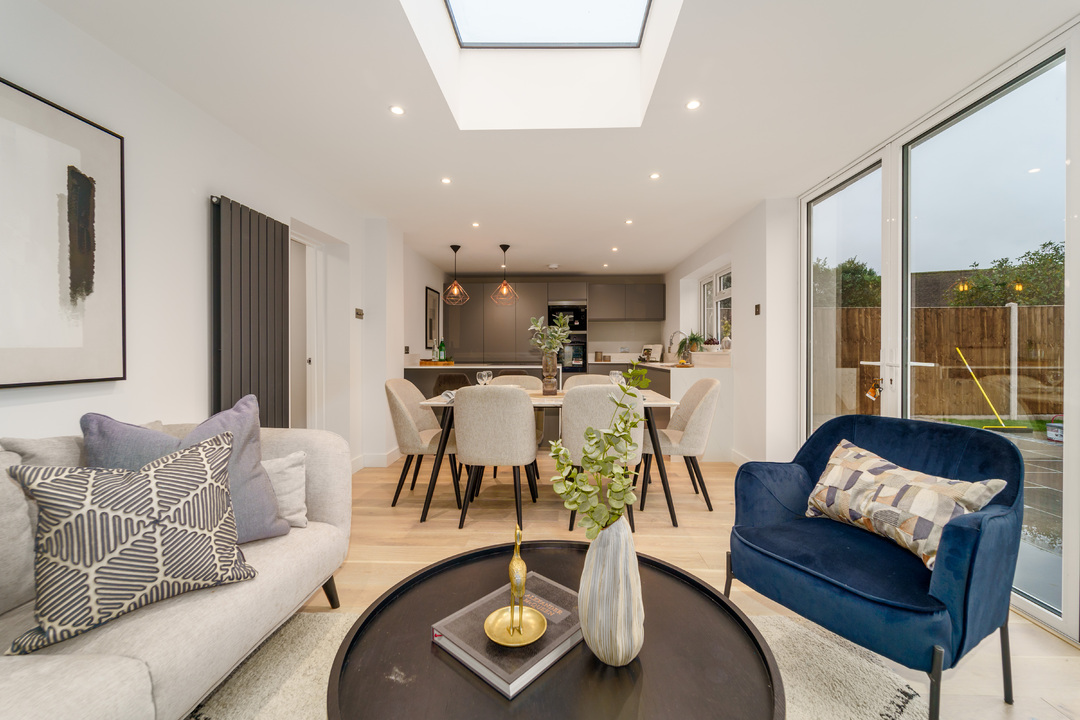 3 bed terraced house for sale in Malthouse Square, Beaconsfield, Buckinghamshire, HP9  - Property Image 5