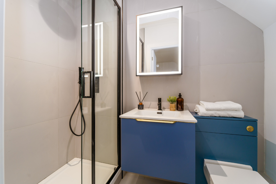 3 bed terraced house for sale in Malthouse Square, Beaconsfield, Buckinghamshire, HP9  - Property Image 10