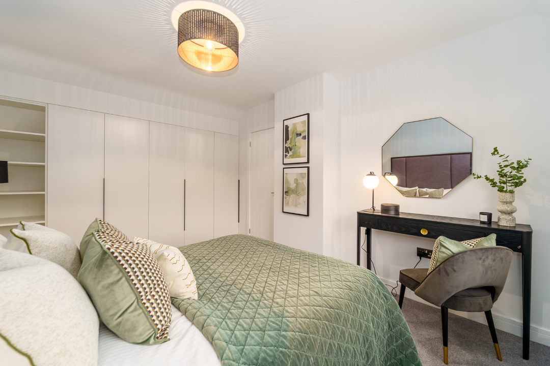 3 bed terraced house for sale in Malthouse Square, Beaconsfield, Buckinghamshire, HP9  - Property Image 16