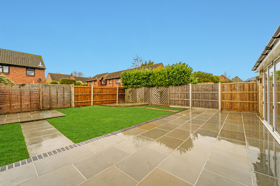 3 bed terraced house for sale in Malthouse Square, Beaconsfield, Buckinghamshire, HP9  - Property Image 22