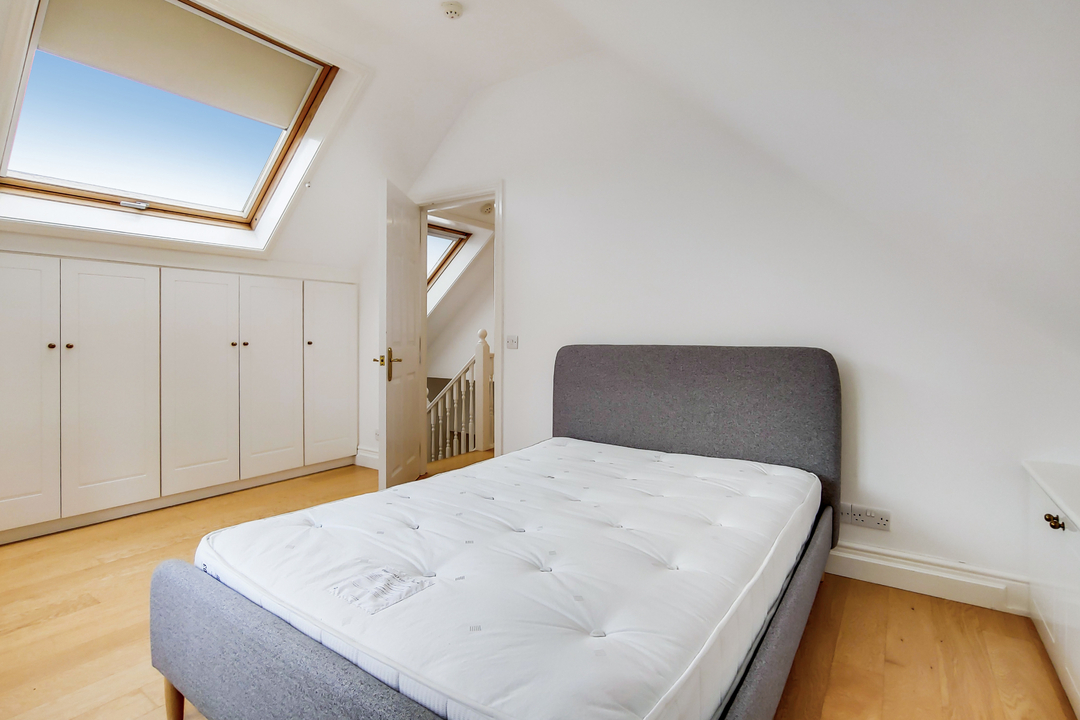 2 bed apartment to rent in Woodville Road, Ealing, London, W5  - Property Image 5