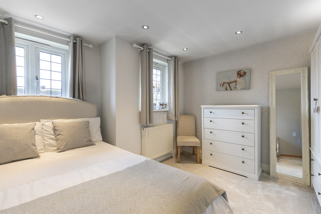 3 bed semi-detached house for sale in Lybury Lane, Redbourn, St. Albans, AL3  - Property Image 17